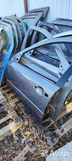 Левая дверь Renault Laguna 2