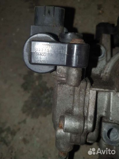 Дросельная заслонка Тоуота vitz