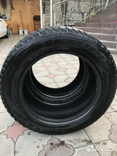 Bridgestone Blizzak Ice 225/60 R17