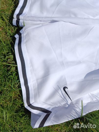 Шорты nike dri fit белые