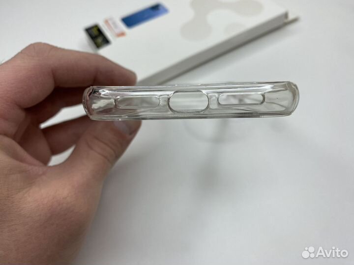 Чехол Spigen для iPhone