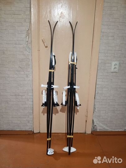 Продам лыжи