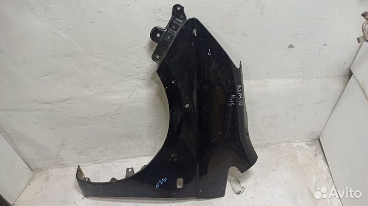 Крыло левое Toyota Isis (2004-2007г)