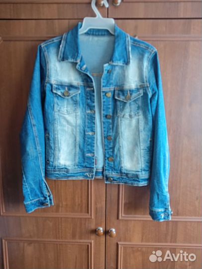 Джинсовая куртка