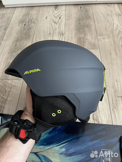 Горнолыжный шлем