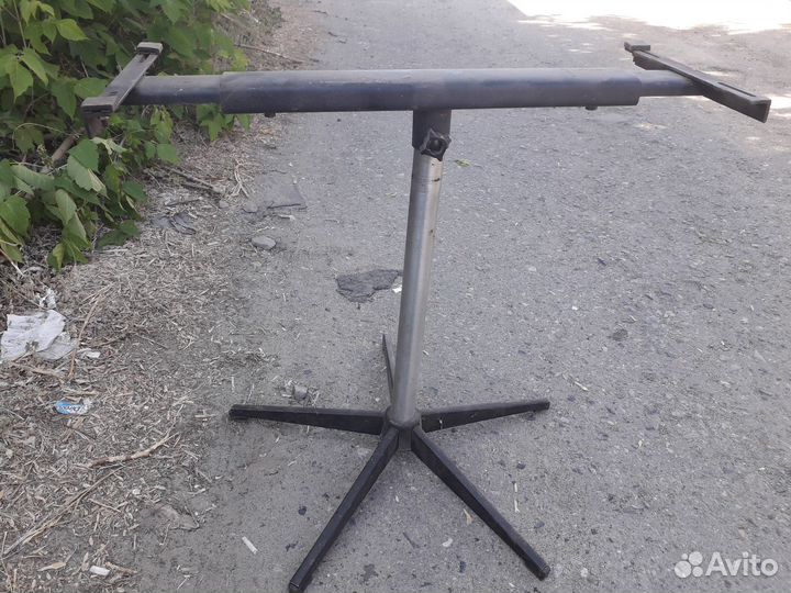 Подставка для телевизора