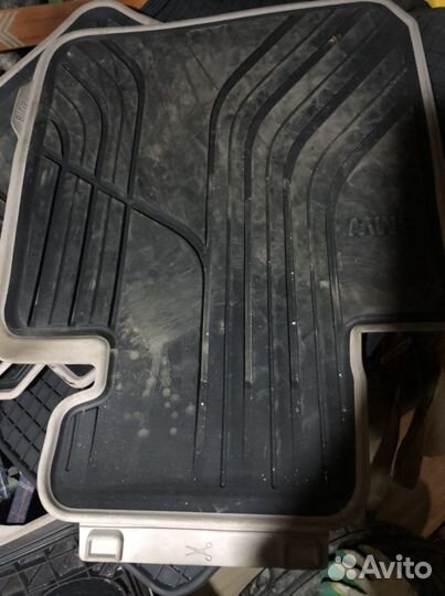 Резиновый коврик для bmw