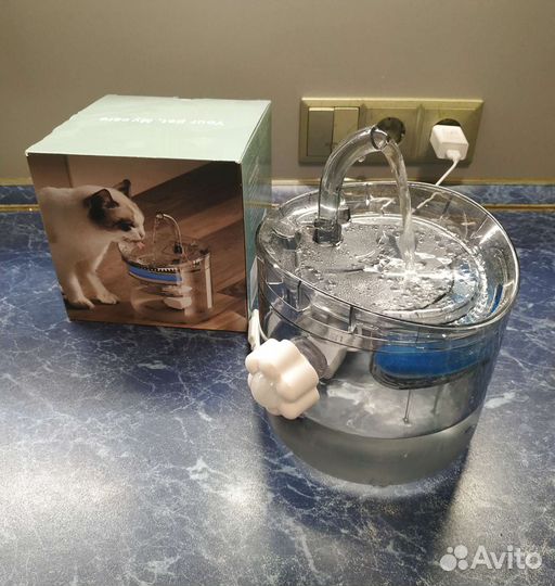 Поилка для животных с датчиком движения