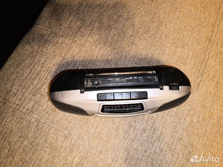 Кассетный магнитофон