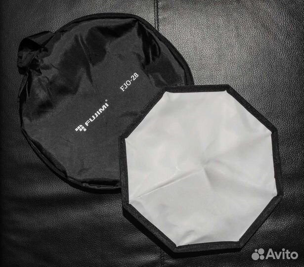 Canon 77D + комплект объективов и аксессуаров