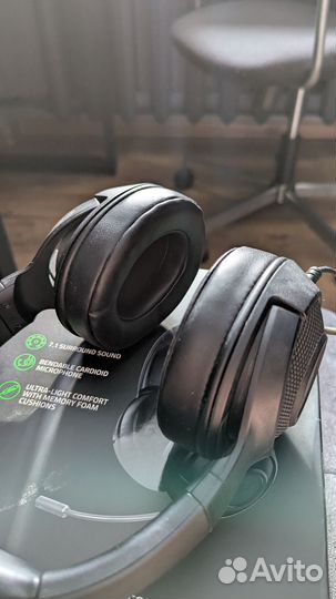 Игровые наушники с микрофоном razer