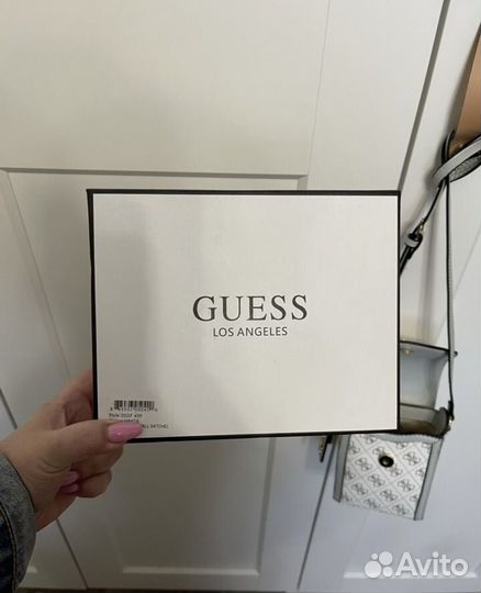 Сумка guess новая
