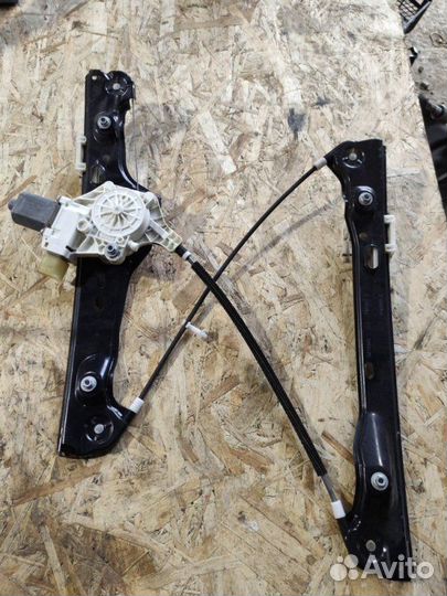 Стеклоподъемник передний левый Bmw E91 универсал