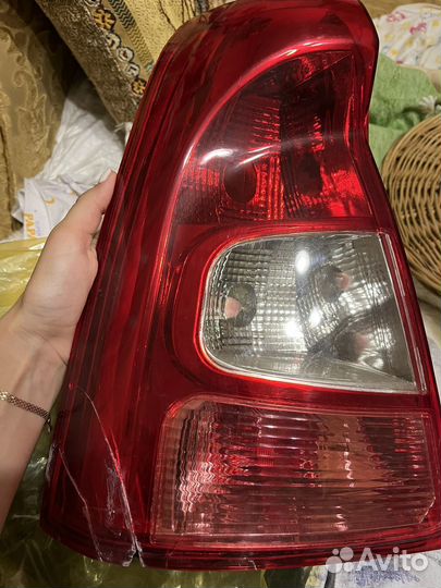 Задний фонарь на Renault Logan 1 рестайлинг