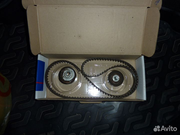 Продаю Б/У ремень грм+2 ролика для Приоры 16кл.1.6