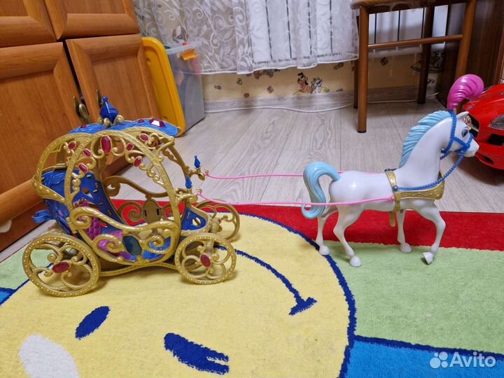 Карета с лошадью для куклы
