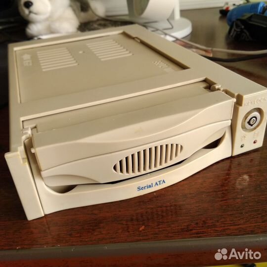 Съемный контейнер 5.25