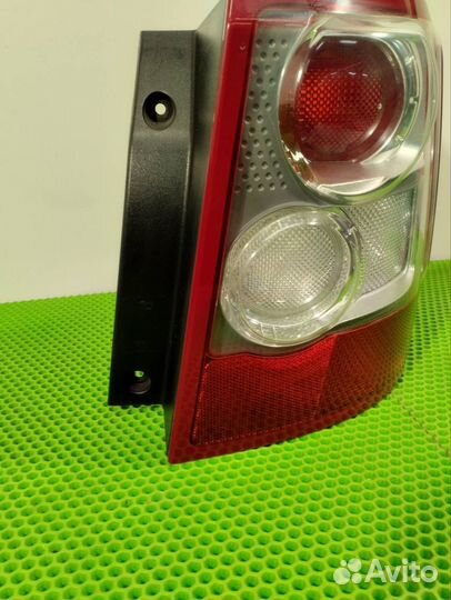 Фонарь правый Land Rover Range Rover Sport L320