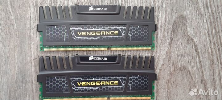 Оперативная память Corsair Vengeance DDR3 8Gb