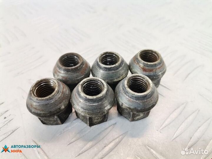 Болт колесный Chevrolet TrailBlazer рест. 2005