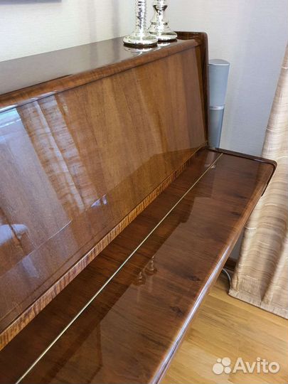 Пианино Petrof