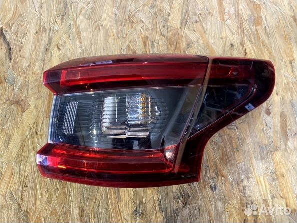 Фонарь задний правый в крыло Nissan Qashqai J11
