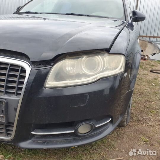 Фара передняя левая Ауди А4 Б7