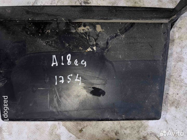 Кнопка аварийной сигнализации Fiat Albea