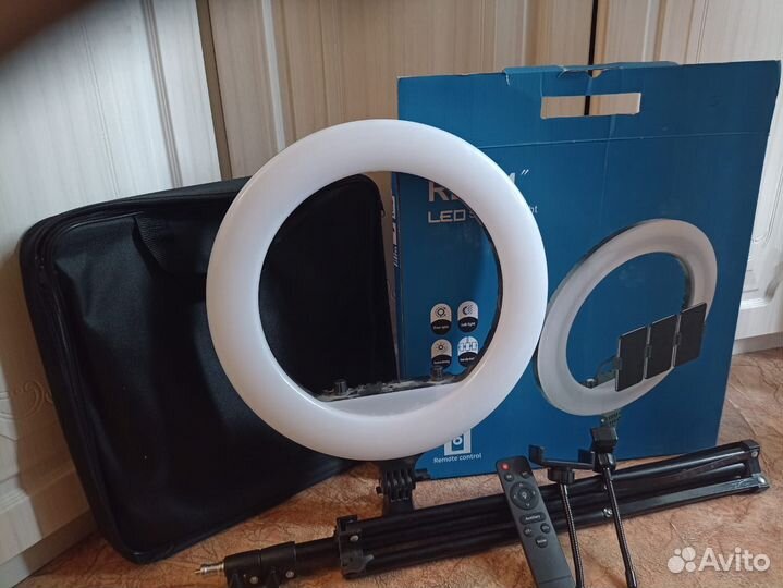 Кольцевая лампа 36 см