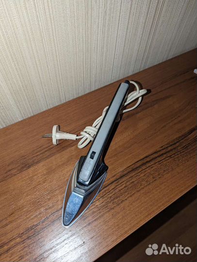 Утюг дорожный 