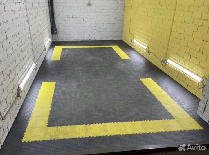 Модульная плитка пвх в спорт зал