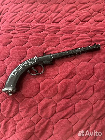 Театральный пистолет