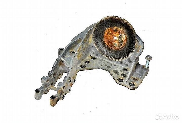 Кронштейн пневморессоры переднего моста, правый me