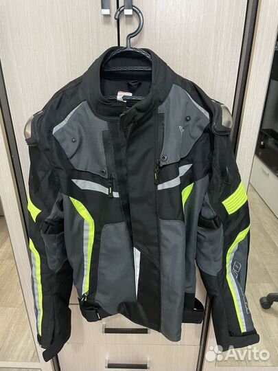 Мотокуртка