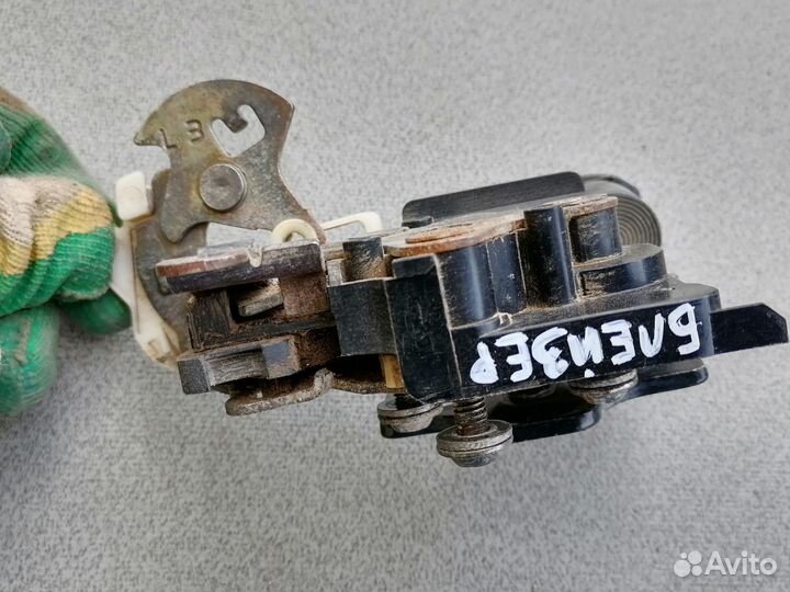 Замок двери багажника для Chevrolet Blazer S15