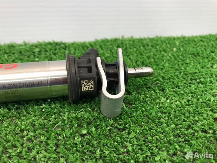 Форсунка инжекторная Mercedes-Benz A250 W176