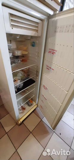 Морозильный шкаф