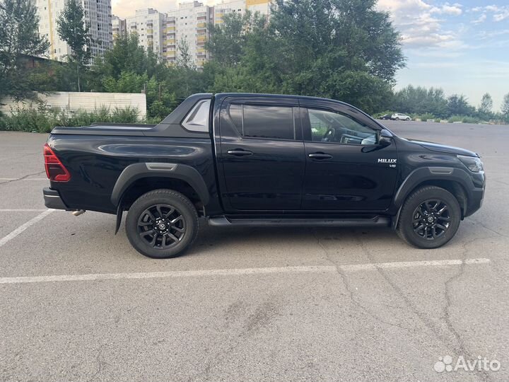 Toyota Hilux 4.0 AT, 2022, 40 000 км