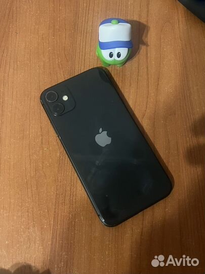 iPhone 11, 64 ГБ