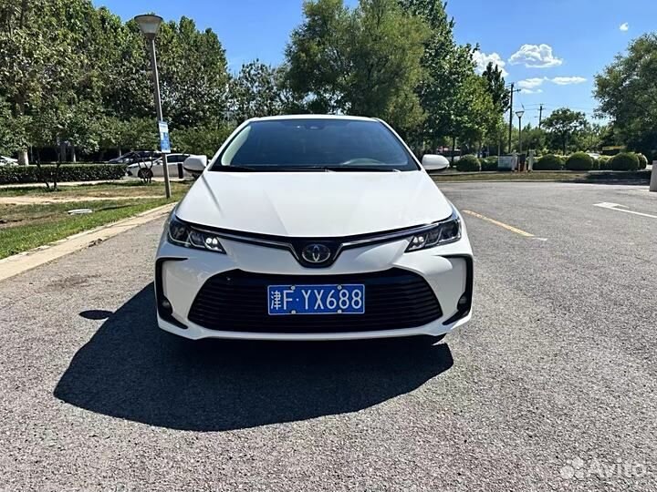 Toyota Corolla 1.8 CVT, 2021, 50 000 км