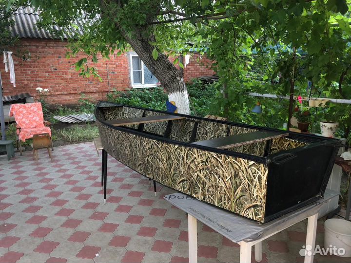 Продажа лодки болотохода