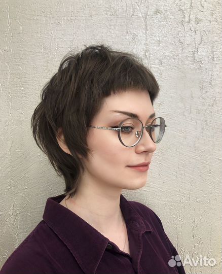 Стилист по стрижкам.Женские, мужские стрижки