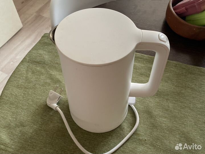 Чайник xiaomi 1,5 литра 1800 Вт (нужен ремонт)