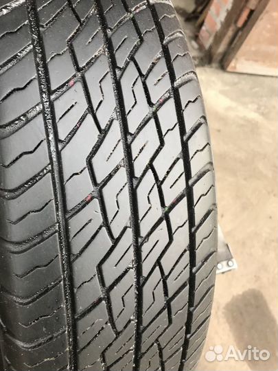 Dunlop Grandtrek TG32 215/70 R16