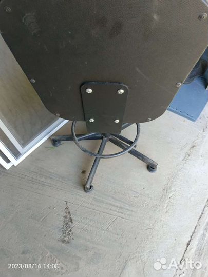 Кресло для магазина