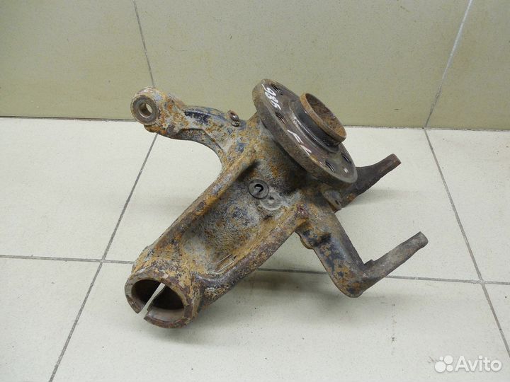 Кулак поворотный передний левый Fabia 2007-2015