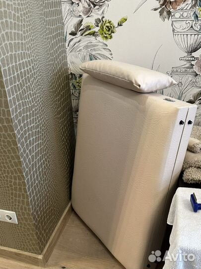 Кушетка для наращивания ресниц