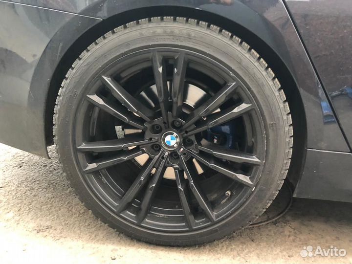 Nokian Tyres WR Snowproof P 245/40 R20 и 275/35 R20 99W