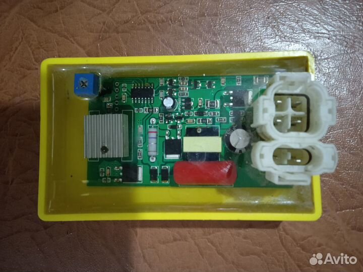 Коммутатор на скутер