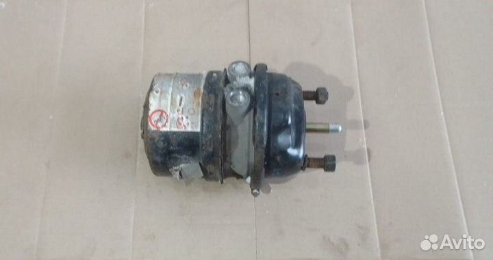 Энергоаккумулятор левый Man Tga